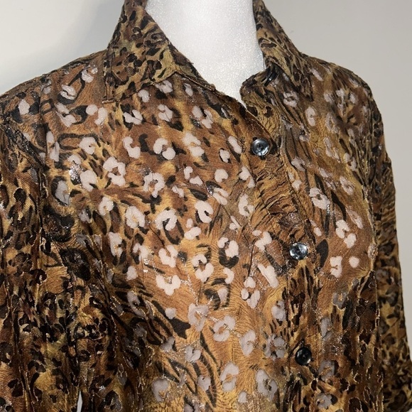 Sexy Animal Print Button-down Top by Choices Size PS - Picture 3 of 10